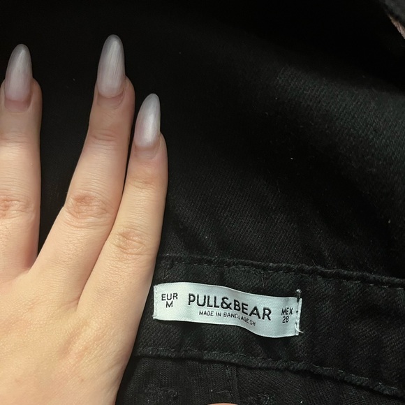 Pull & Bear Black Denim Overall-Shorts - Picture 7 of 7